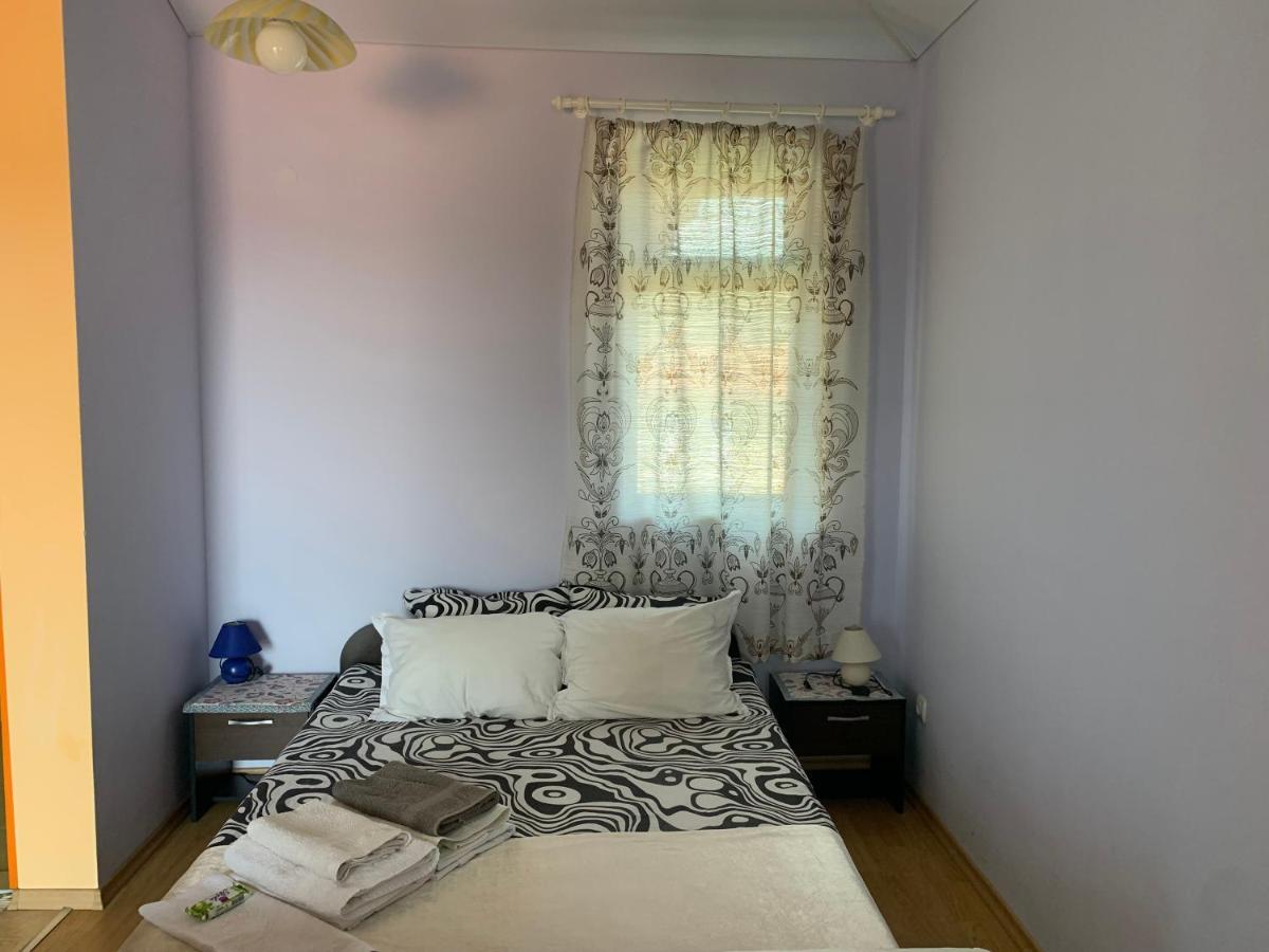 Guest House “Olesya” Obzor Exterior photo